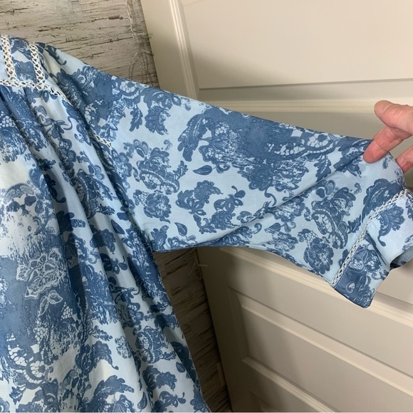 VINTAGE America Blues Boho Pullover Blouse Blue Paisley Floral Crochet Top Sz L - Picture 5 of 10